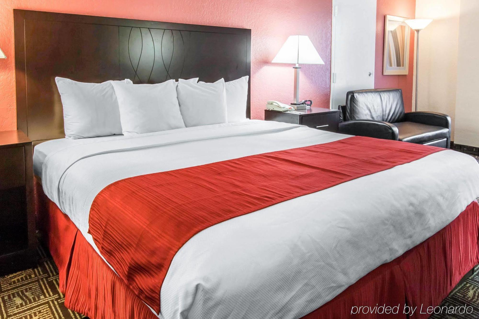 Hotel Quality & Conference Center Tampa