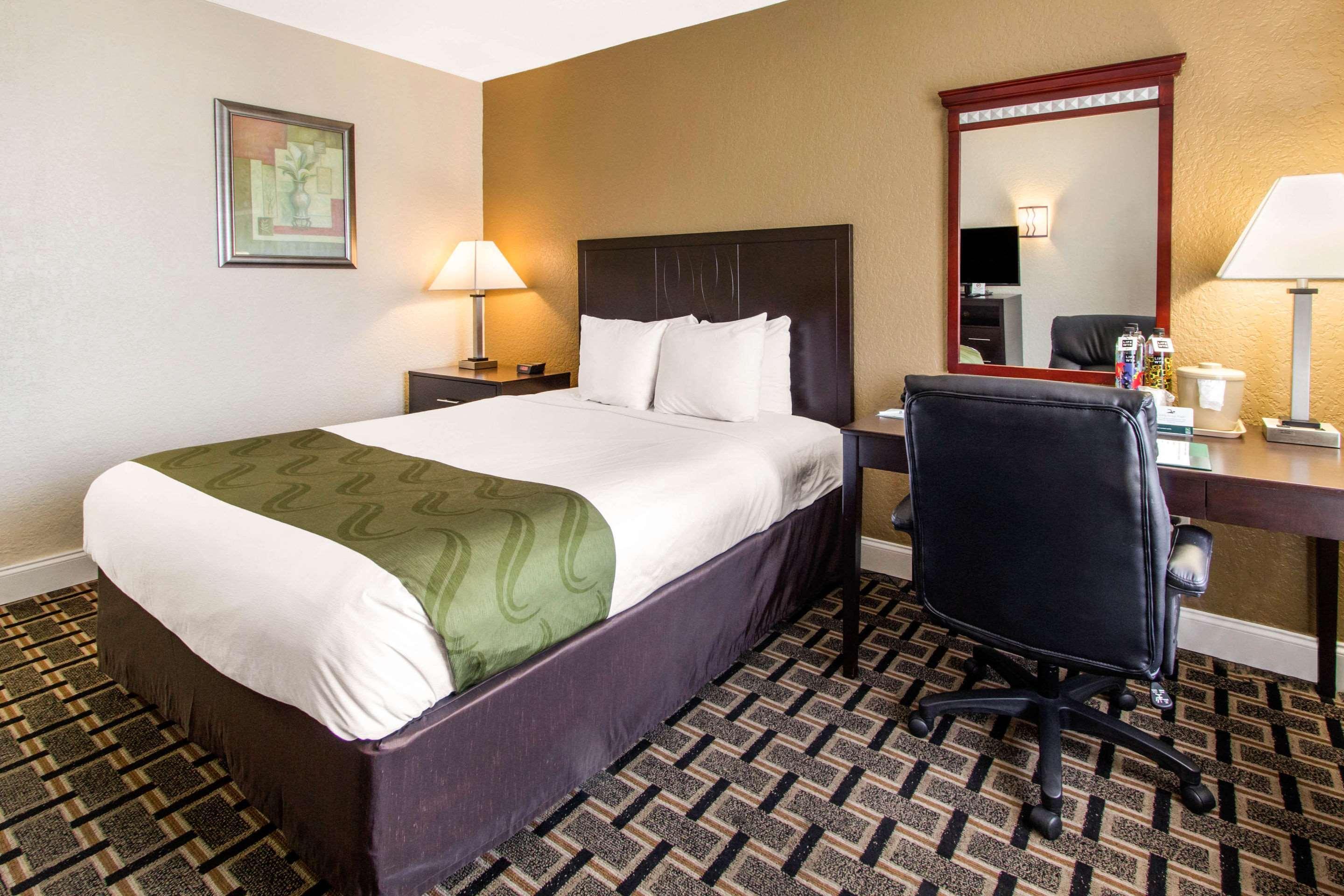 Quality & Conference Center Hotel Tampa