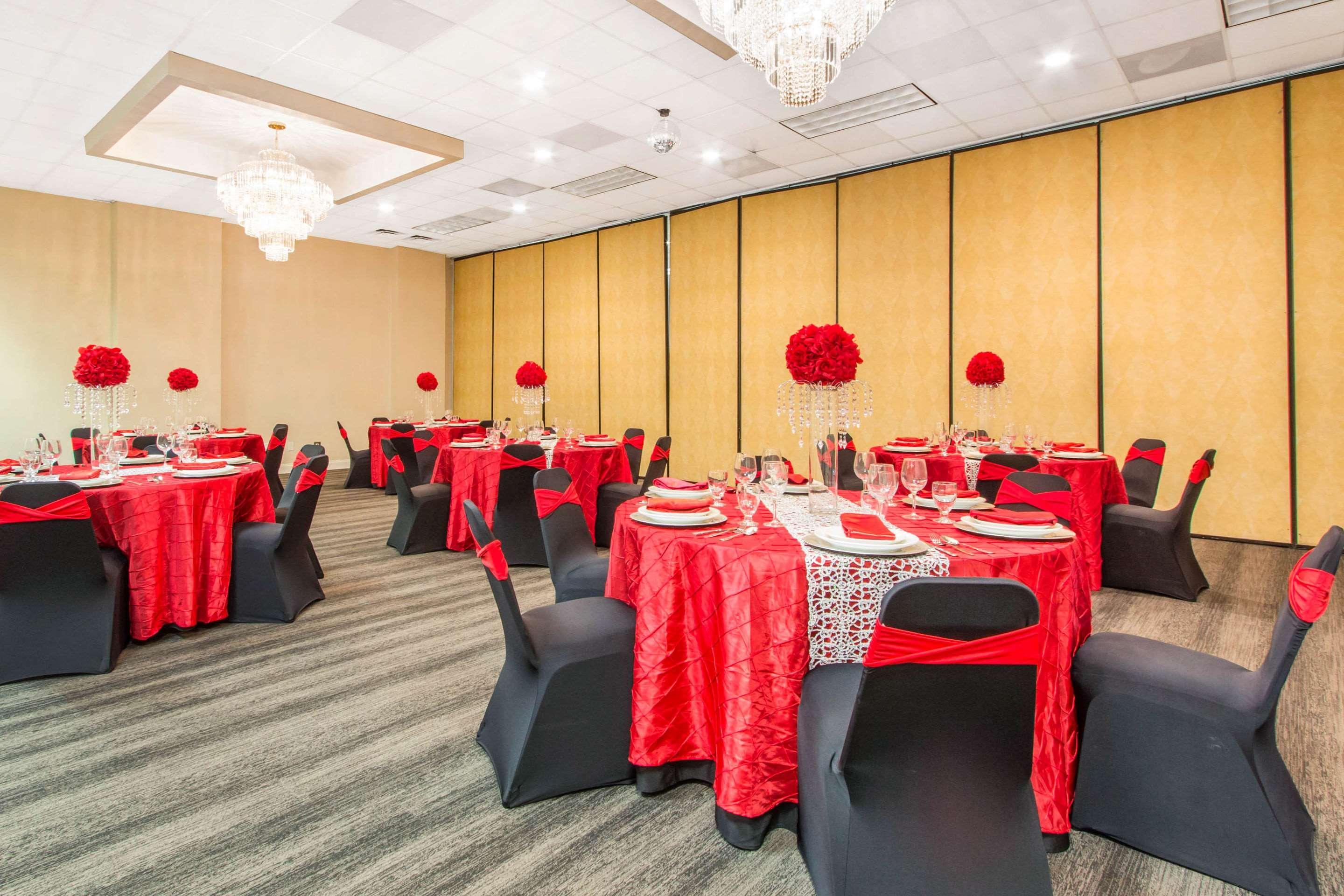 Quality & Conference Center Hotel 3*