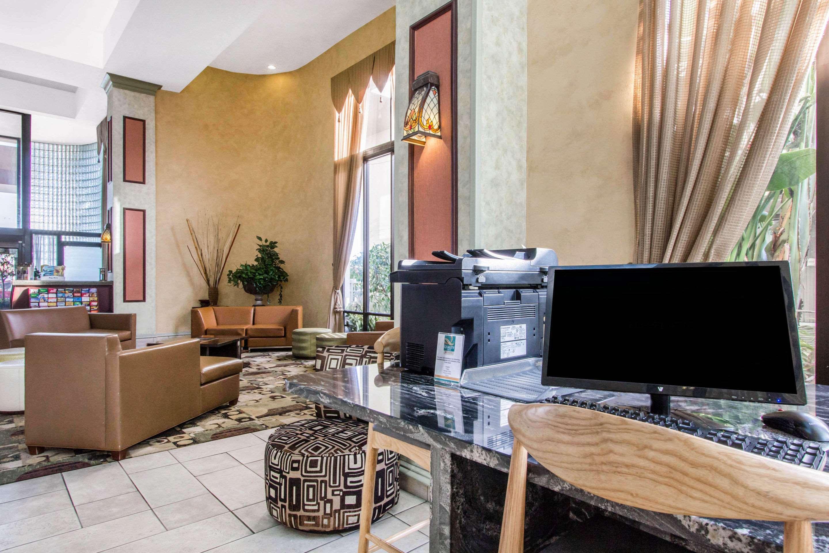 Quality & Conference Center 3* Tampa