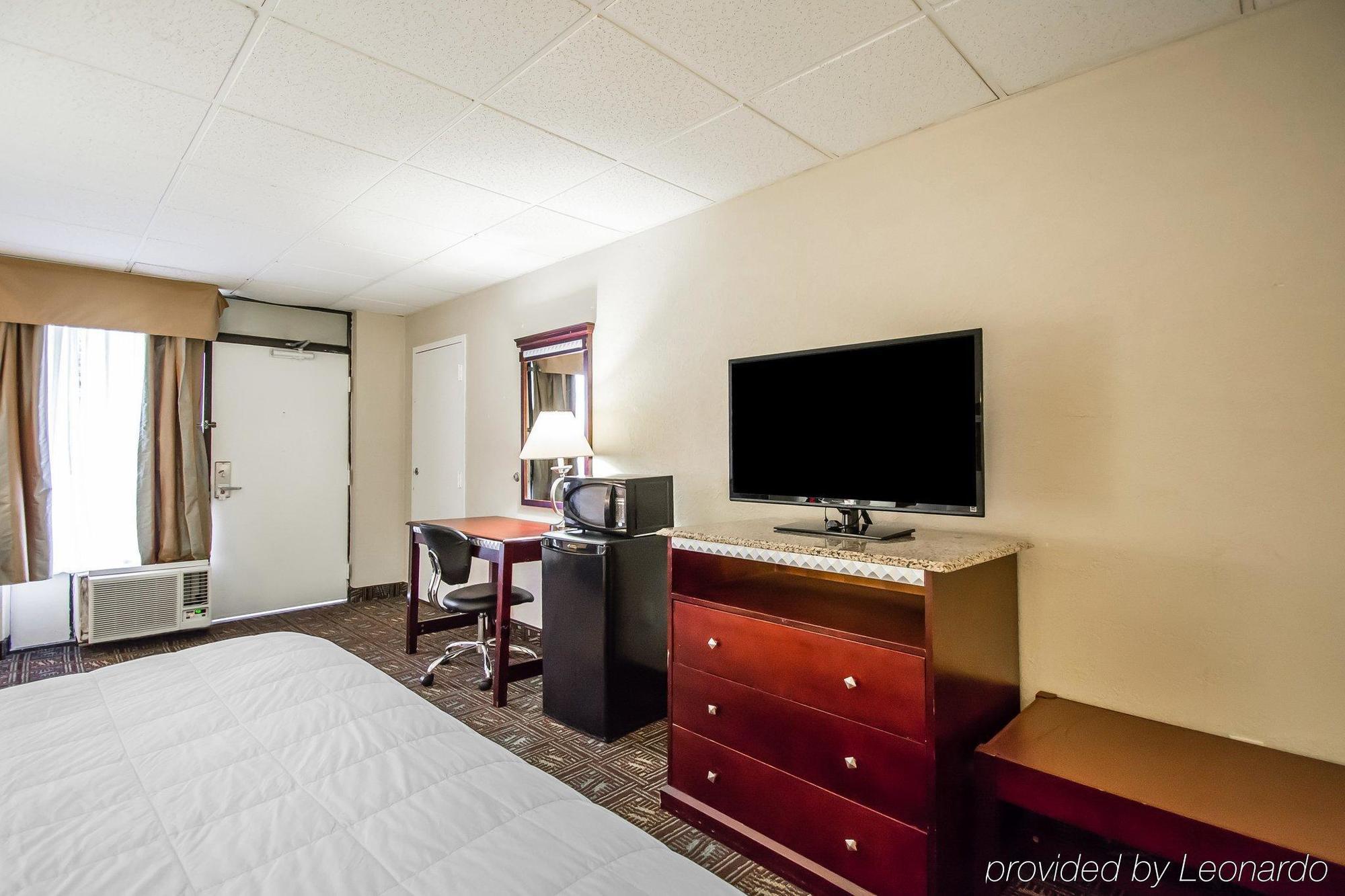 Quality & Conference Center 3* Tampa