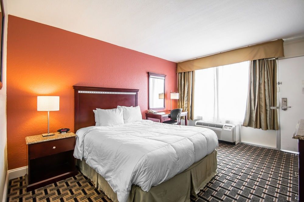 Hotel Quality & Conference Center Tampa