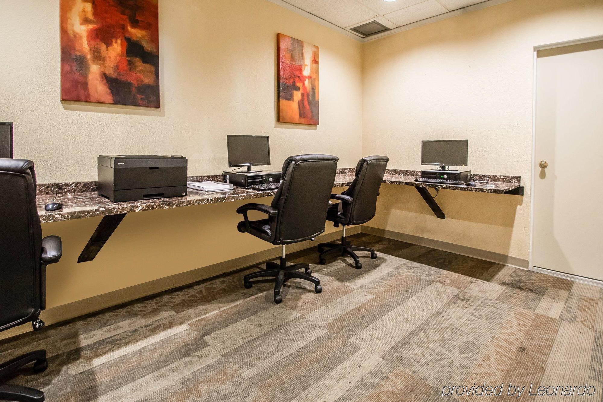 Quality & Conference Center Hotel Tampa