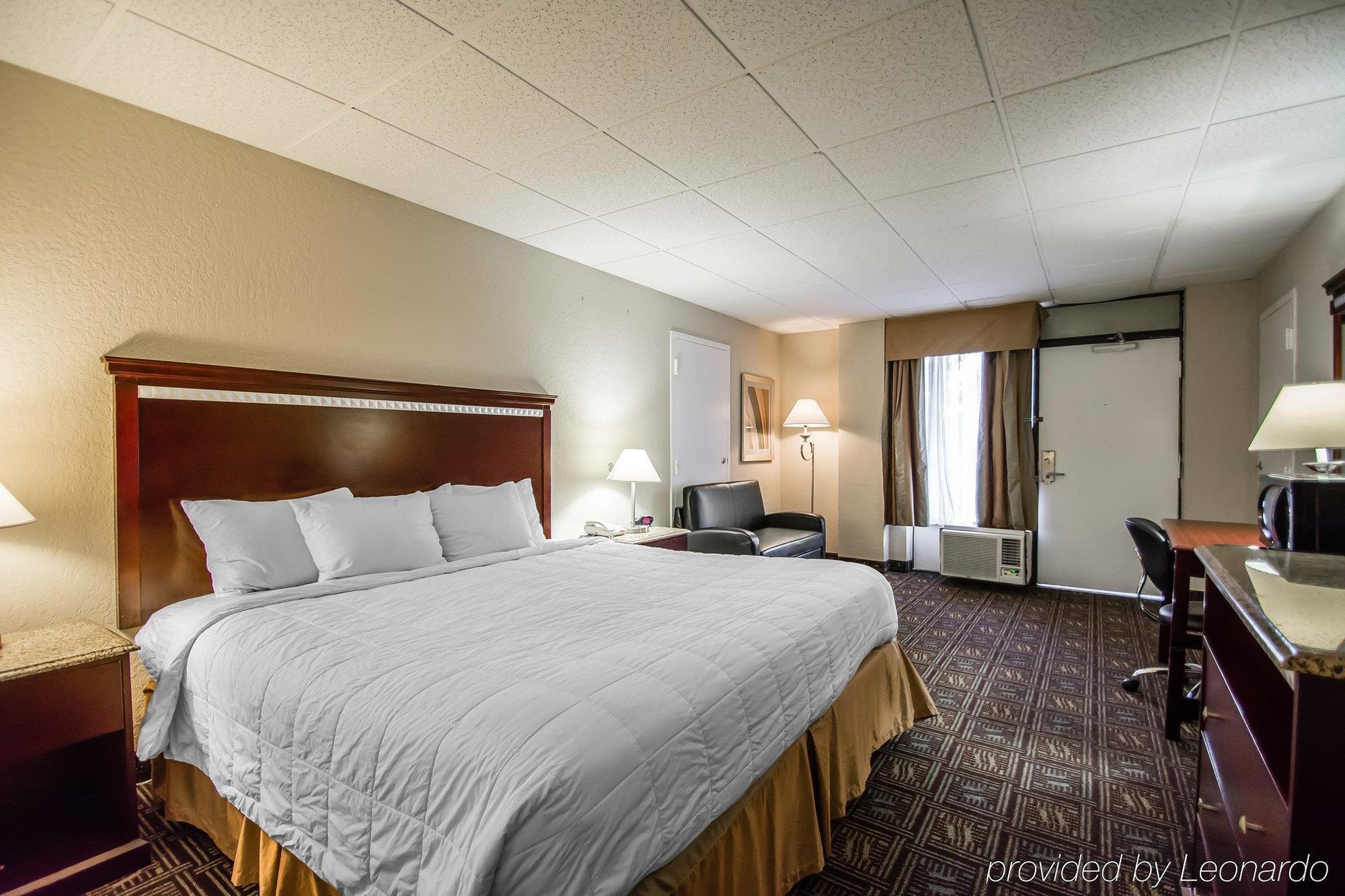 Quality & Conference Center 3*
