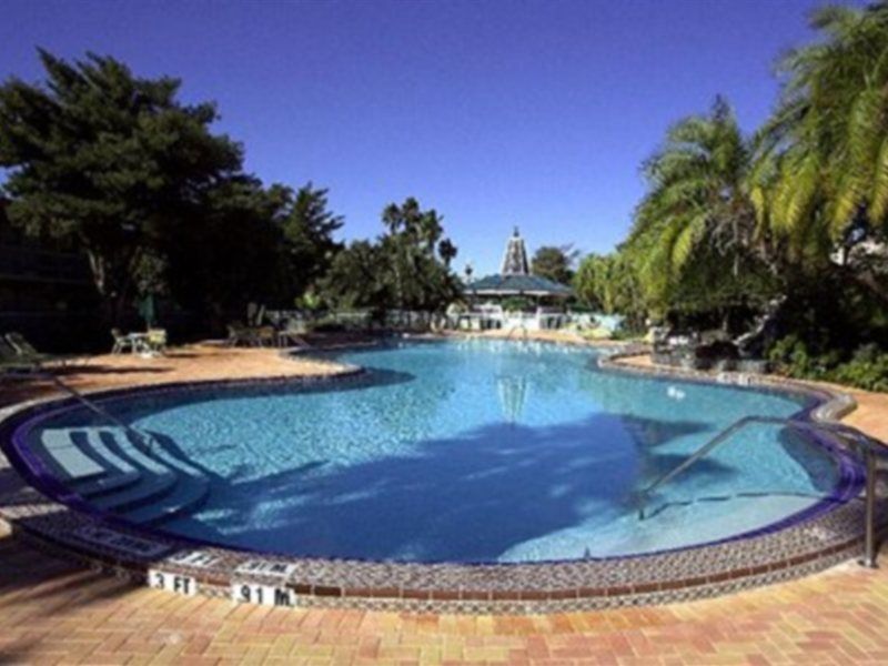 Hotel Quality & Conference Center