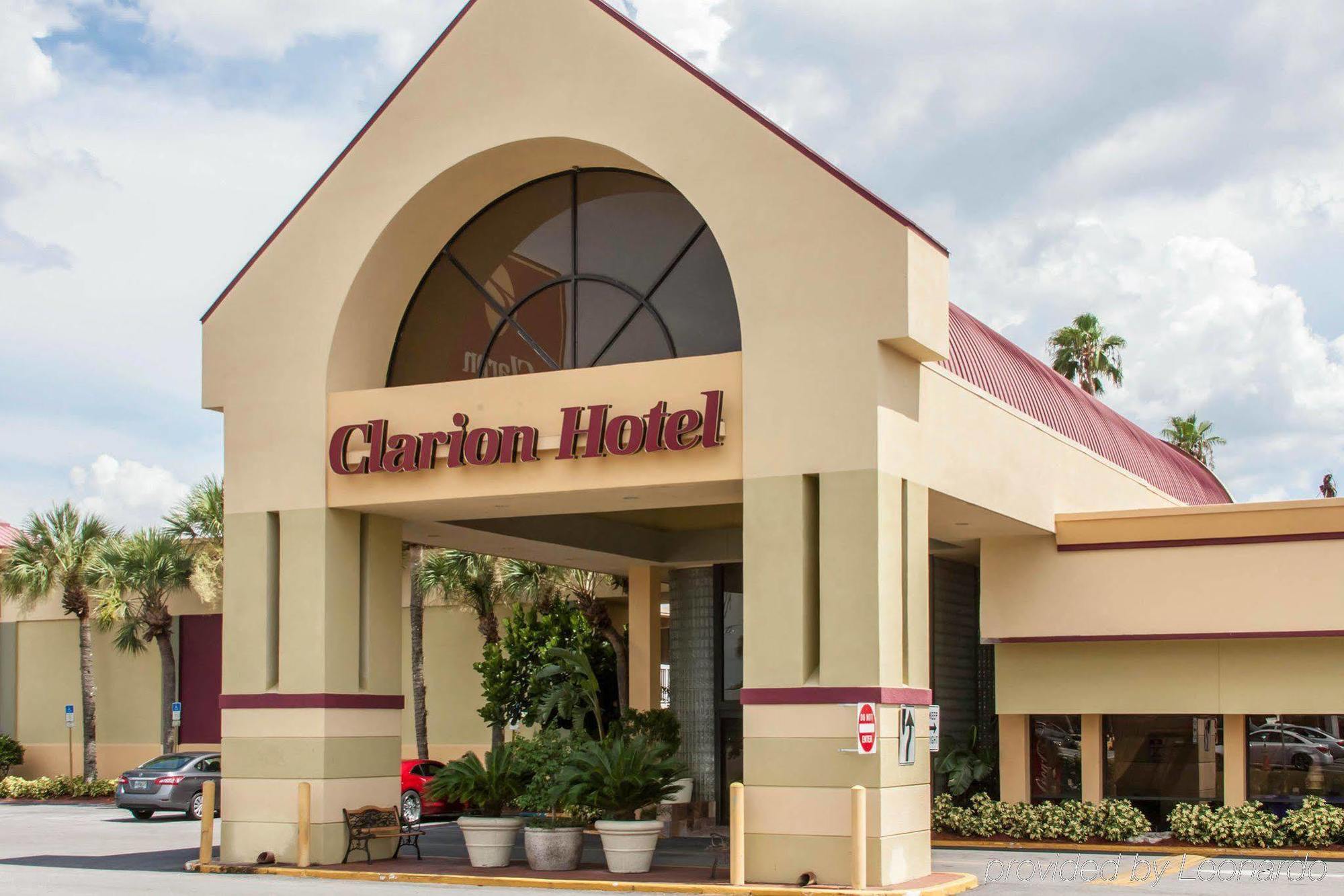 Hotel Quality & Conference Center Tampa