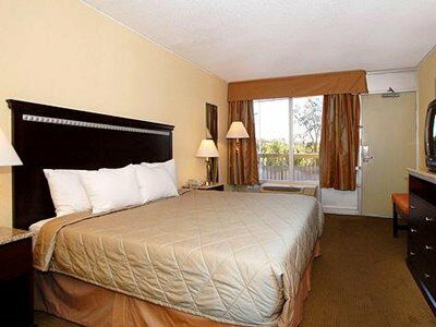 Quality & Conference Center Hotel 3*